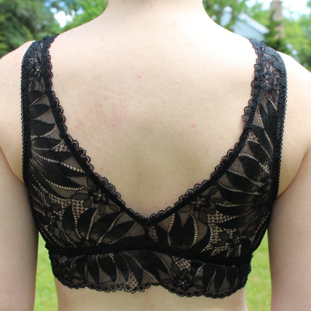 Aerie Black Lace Botanical Floral V Cut Bralette - Picture 7 of 7